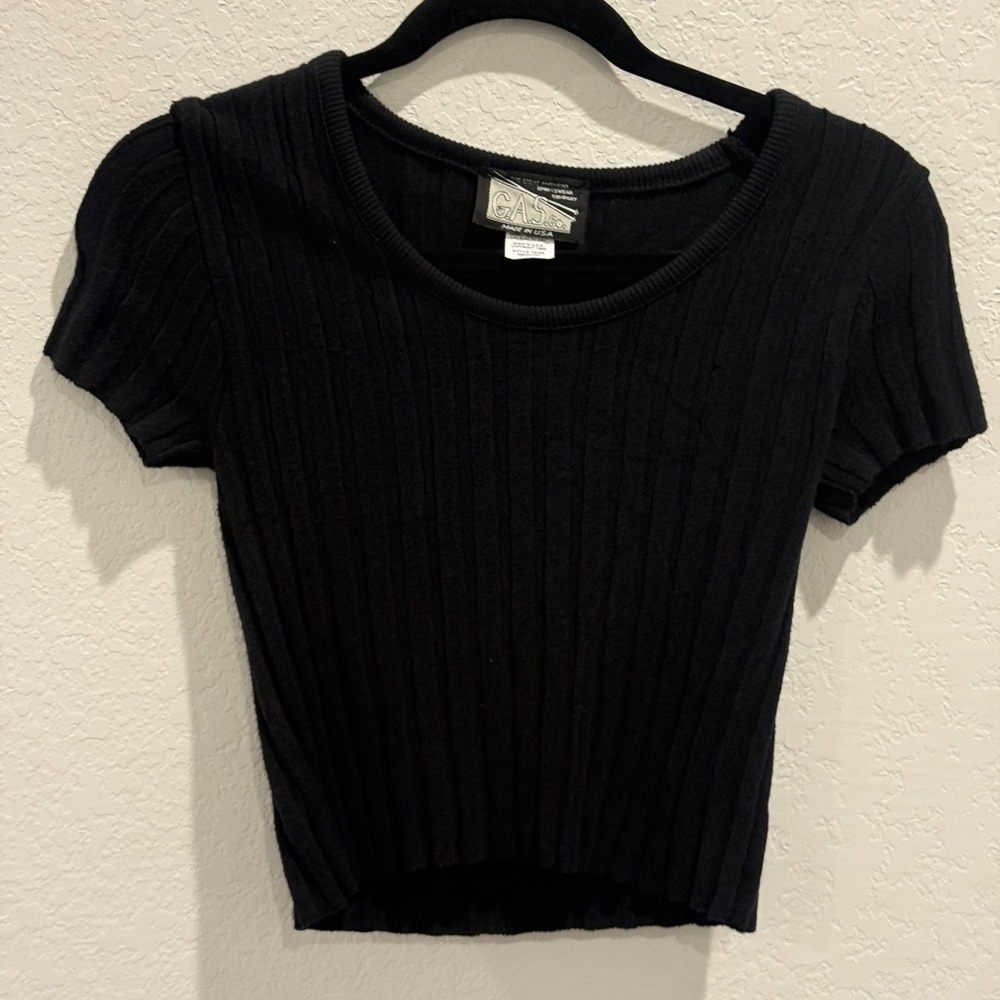 Black Ribbed Knit‎ Top